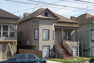 2117 Lincoln Ave in Alameda, CA - Building Photo - Building Photo