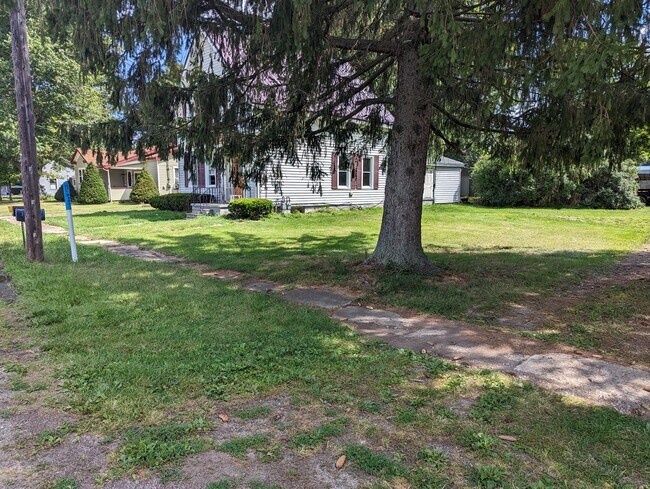 3982 Church St, Unit B in Scio, NY - Building Photo - Building Photo