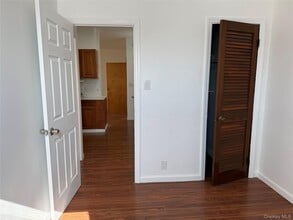 46-12 25th Ave in Queens, NY - Building Photo - Building Photo