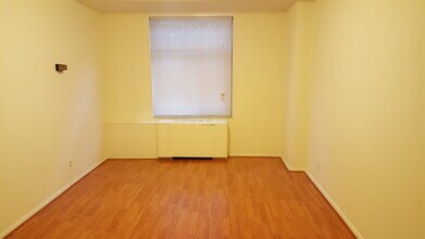 2401 H St NW, Unit 201 in Washington, DC - Building Photo - Building Photo