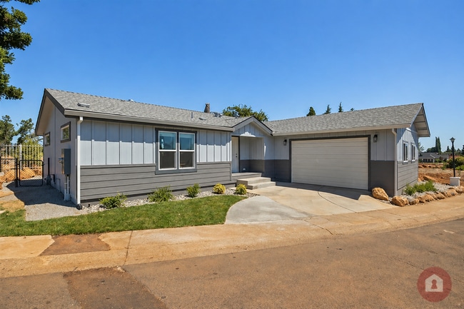 property at 220 Berry Creek Dr
