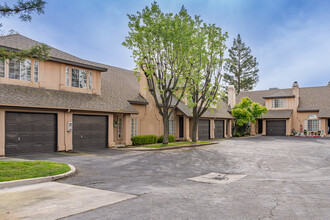 Cherry Heights Apartments in Tulare, CA - Building Photo - Building Photo