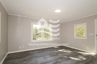 111 Scott Ave in Ferguson, MO - Building Photo - Building Photo