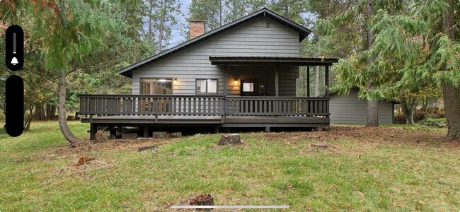 349 Peaceful Dr in Bigfork, MT - Foto de edificio - Building Photo