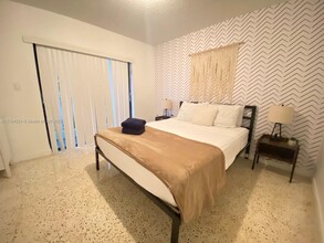 1645 SW 7th St in Miami, FL - Building Photo - Building Photo