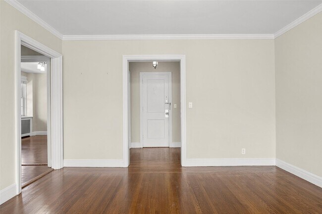 26 East Pkwy in Scarsdale, NY - Building Photo - Building Photo