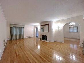 51 Ingram St in Queens, NY - Building Photo - Building Photo