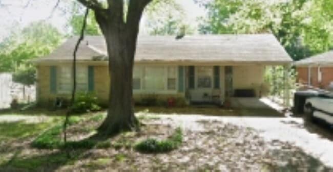 property at 1500 Ivy Rd