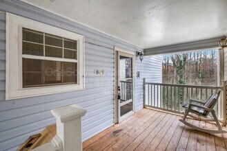 1809 Augusta Dr in Marietta, GA - Building Photo - Building Photo