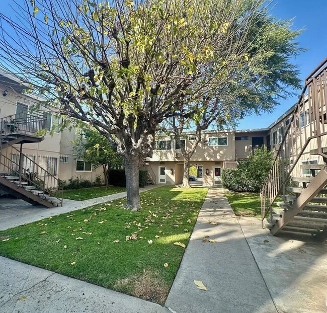 property at 7131 Coldwater Canyon Ave