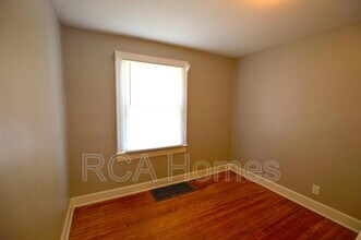 4321 English Ave in Indianapolis, IN - Foto de edificio - Building Photo