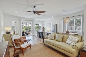 2622 Country Golf Dr in Wellington, FL - Building Photo - Building Photo