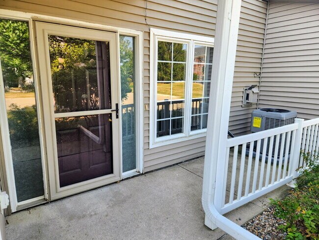 2008 NW Ashton Ln in Ankeny, IA - Building Photo - Building Photo