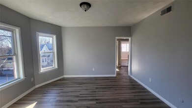 174 South Ave-Unit -Apt 3 in Poughkeepsie, NY - Building Photo - Building Photo
