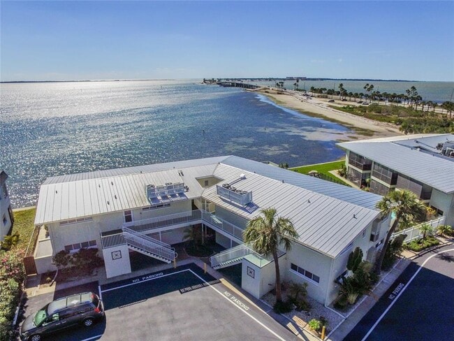 property at 2570 Gary Cir