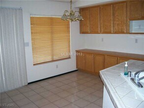 1774 Silver Knoll Ave in Las Vegas, NV - Building Photo - Building Photo