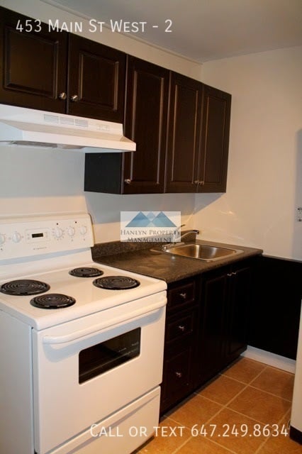 property at 453 Main St W