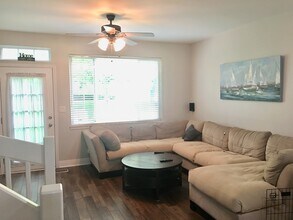 3143 Anton Dr in Aurora, IL - Building Photo - Building Photo