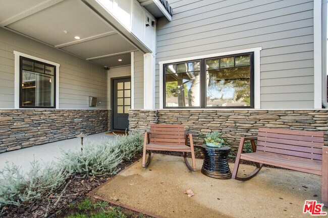 4114 Beck Ave in Los Angeles, CA - Building Photo - Building Photo
