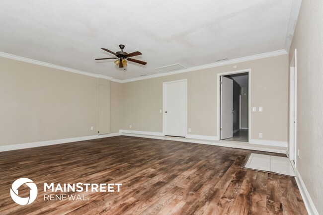 1602 Cromwell Dr in Tarpon Springs, FL - Building Photo - Building Photo