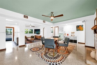 808 NE 16th Ave in Fort Lauderdale, FL - Foto de edificio - Building Photo