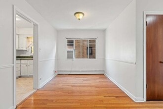 1539 Monroe Ave in River Forest, IL - Building Photo - Building Photo