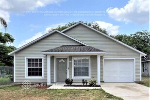 215 1st St in Winter Garden, FL - Building Photo