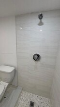 1913 S Ocean Dr in Hallandale Beach, FL - Building Photo - Building Photo