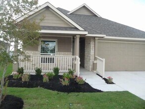 18409 Bandelier Dr in Pflugerville, TX - Building Photo - Building Photo