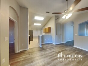 3602 Heron Island Dr in New Port Richey, FL - Building Photo - Building Photo