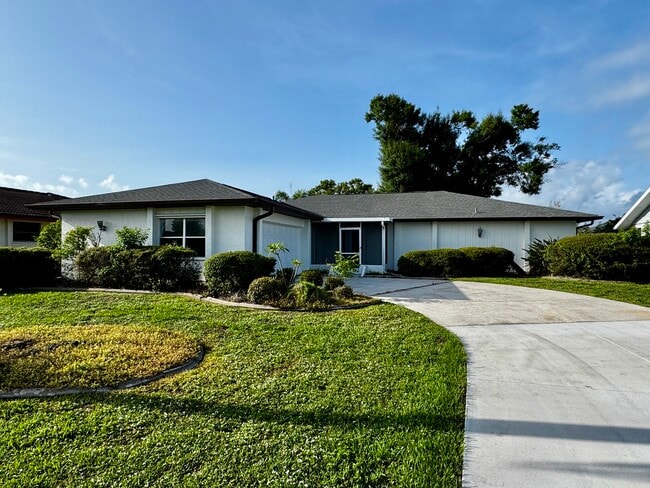 property at 26037 Luzon Ct