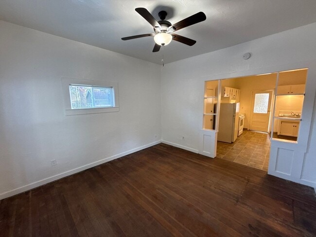 1353 Commercial St SE in Salem, OR - Building Photo - Building Photo