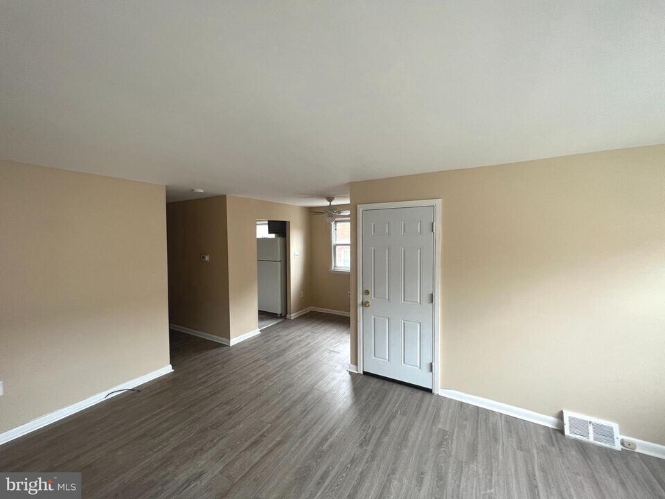149 Abbey Terrace in Drexel Hill, PA - Building Photo