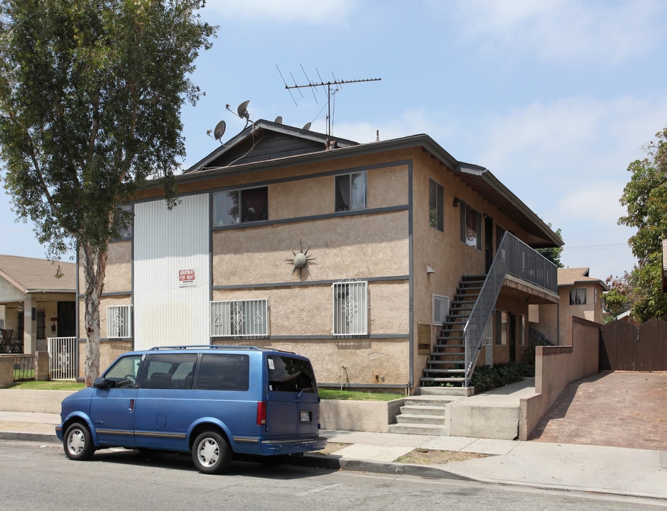 6133 Malabar St in Huntington Park, CA - Foto de edificio
