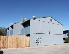 1721-1723 E Glenn in Tucson, AZ - Foto de edificio - Building Photo