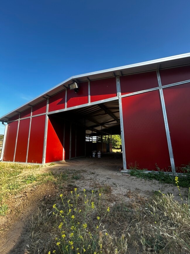 1723 Buckman Springs Rd in Campo, CA - Building Photo - Building Photo