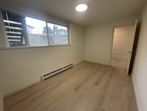 6629 Colborne Ave in Burnaby, BC - Building Photo - Building Photo