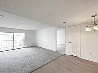 2816 S Bartell Dr photo'