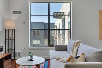 355 Berry St, Unit SI FL5-ID1520962P in San Francisco, CA - Building Photo - Building Photo