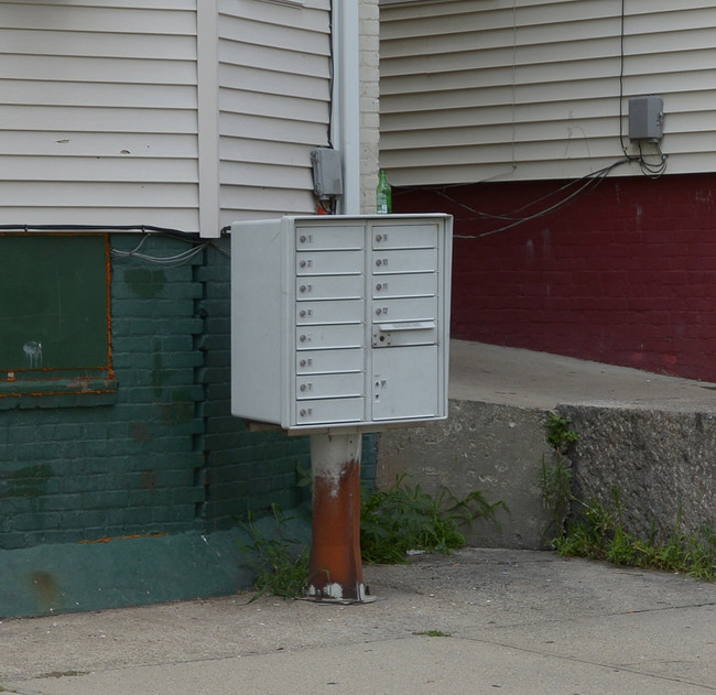 31 Greeley St in Providence, RI - Building Photo - Building Photo