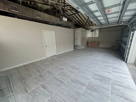 1895 NW 175th St in Hialeah Gardens, FL - Building Photo