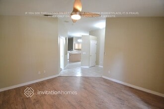 1450 Ashbourne Way in Deltona, FL - Foto de edificio - Building Photo