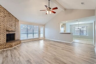 1304 Seabrook Dr in Plano, TX - Building Photo - Building Photo