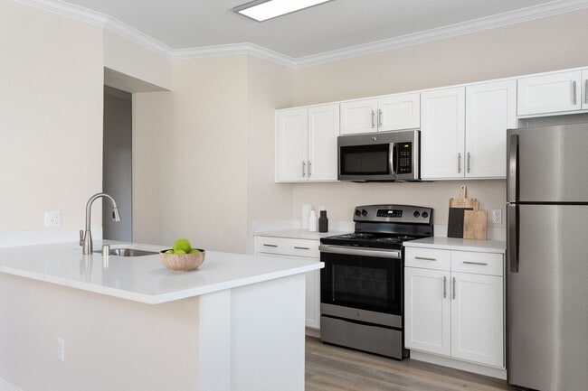 Mountain Gate and Mountain Trails in Las Vegas, NV - Building Photo - Building Photo