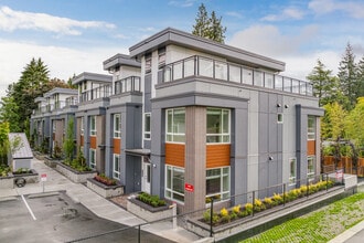 McCallum Place in Abbotsford, BC - Foto de edificio - Building Photo