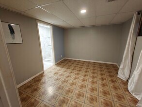 1410 N Whispering Springs Cir in Palatine, IL - Building Photo - Building Photo