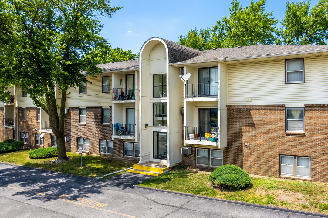 Belmont Park Apartments in Ankeny, IA - Building Photo