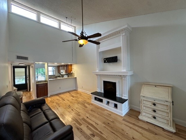 property at 222 Woodlake Wynde