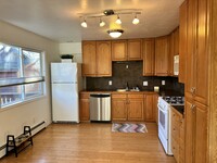 1836 Scenic Way, Unit 2 in Anchorage, AK - Building Photo - Building Photo