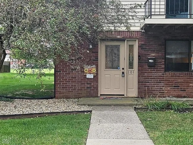 101 Greenwood Trl N, Unit 101